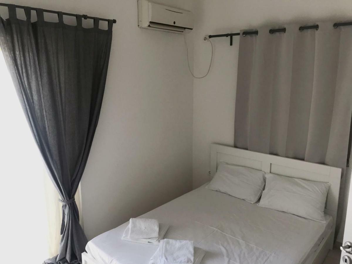 Jo'S Apartment Луца Экстерьер фото